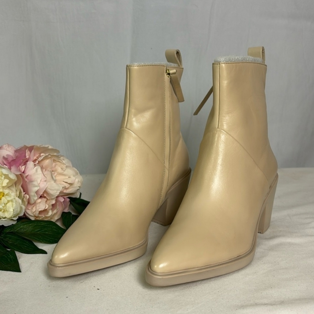 Seychelles Shining Star Cream Leather Pointed Toe Block Heel Bootie Size 8.5